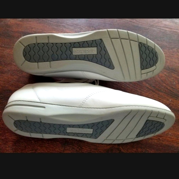 Easy Spirit shoes - Picture 6 of 6
